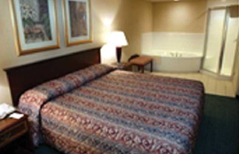 Holiday Inn Hotel & Suites Oklahoma City North By Ihg Стая снимка