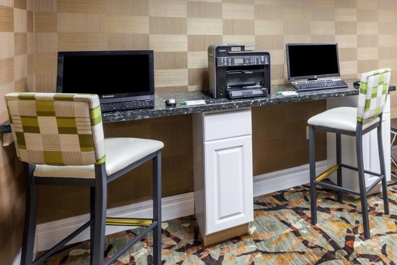 Holiday Inn Hotel & Suites Oklahoma City North By Ihg Екстериор снимка